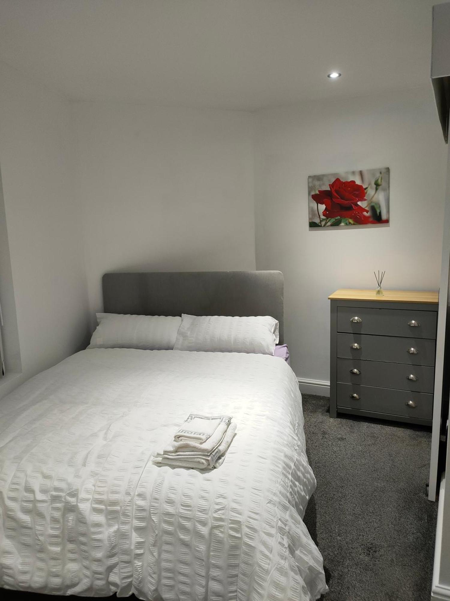 Beautiful Double Bedroom Liverpool Eksteriør billede
