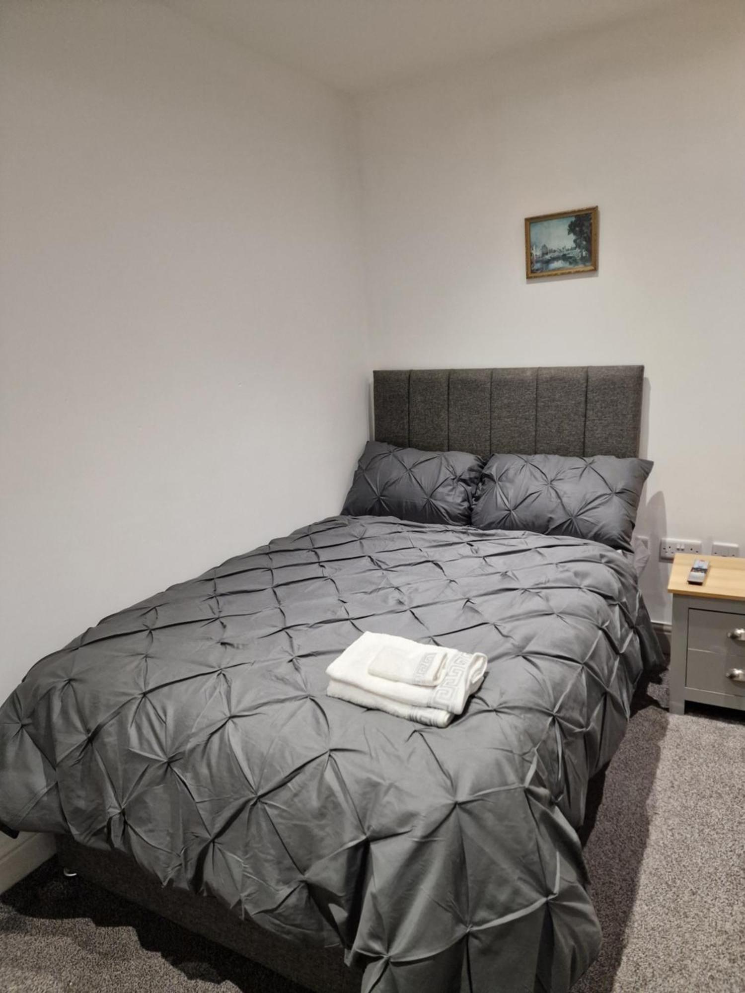 Beautiful Double Bedroom Liverpool Eksteriør billede